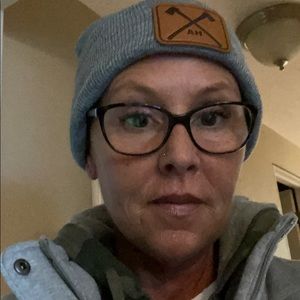 Meet your Posher, Pam